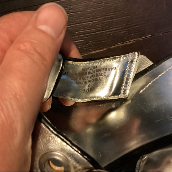 Silver Leather Nine West Shoes - Picture 2 of 2